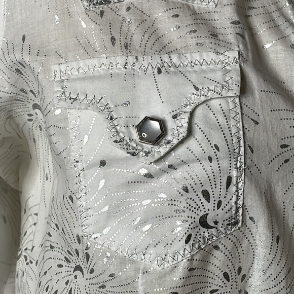 NWOT, women’s Roper Wear the west. 
Western Shirt., Size L - Picture 3 of 11